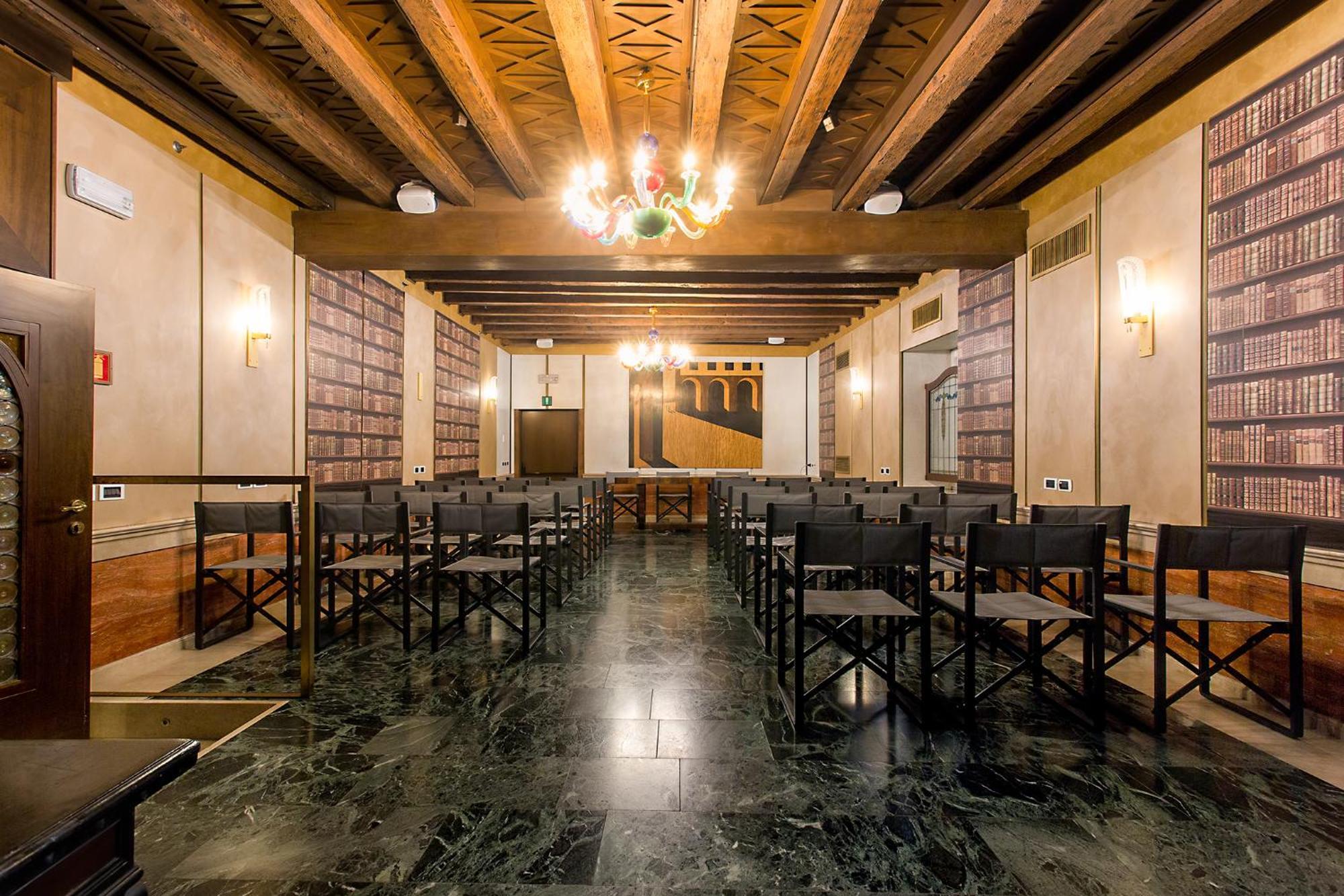 Saturnia & International Venedig